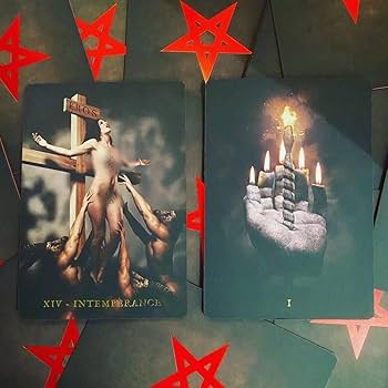 Amazon.co.jp: 日本未入荷 正規品 豪華赤縁 悪魔のタロット