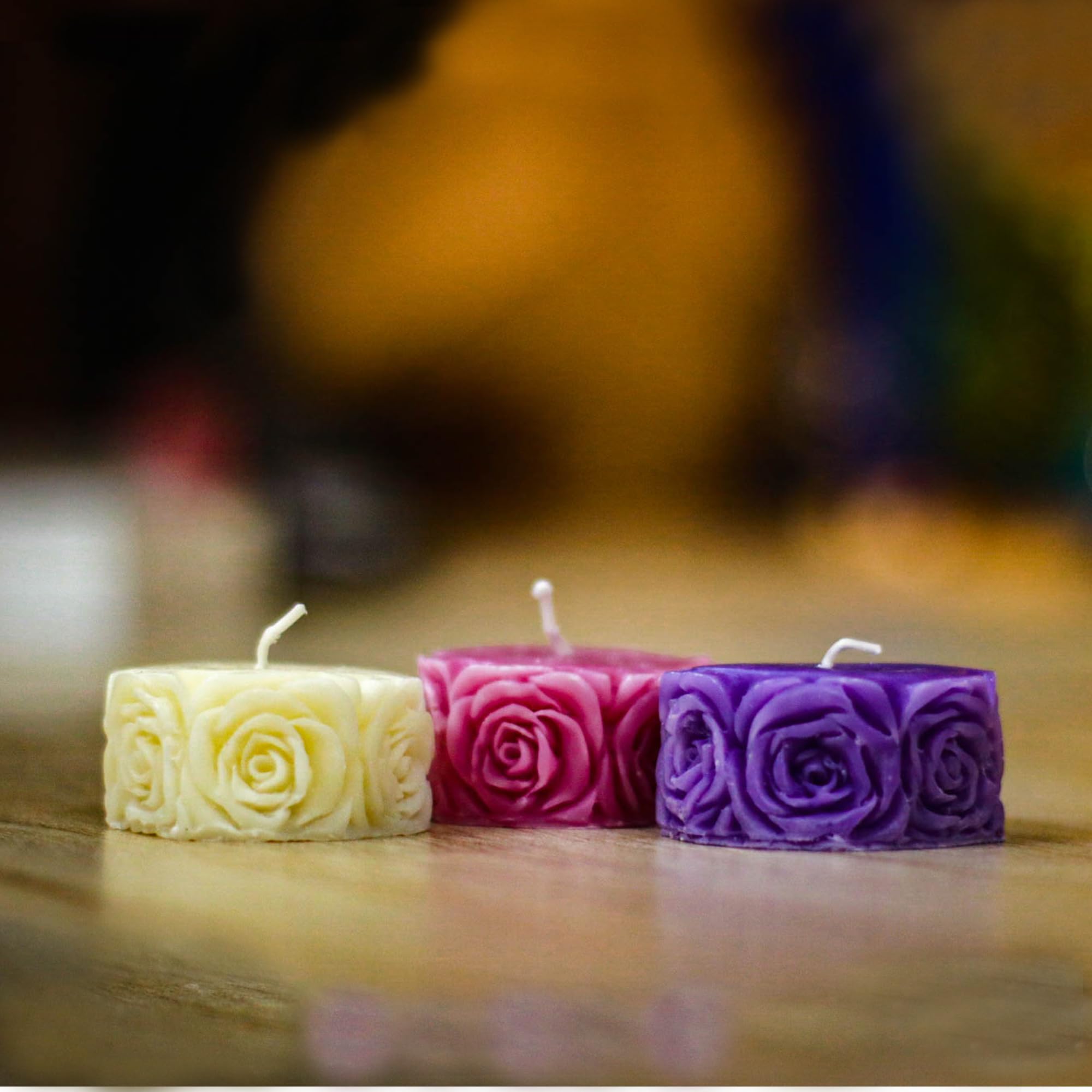 URBAN POSH 3-Pack Flower Scented Candles for Home – Vanilla, Berry Blossom & Lilac Aromatherapy – Decorative Floral Candle Gift Set for Spa, Relaxation & Birthday Décor