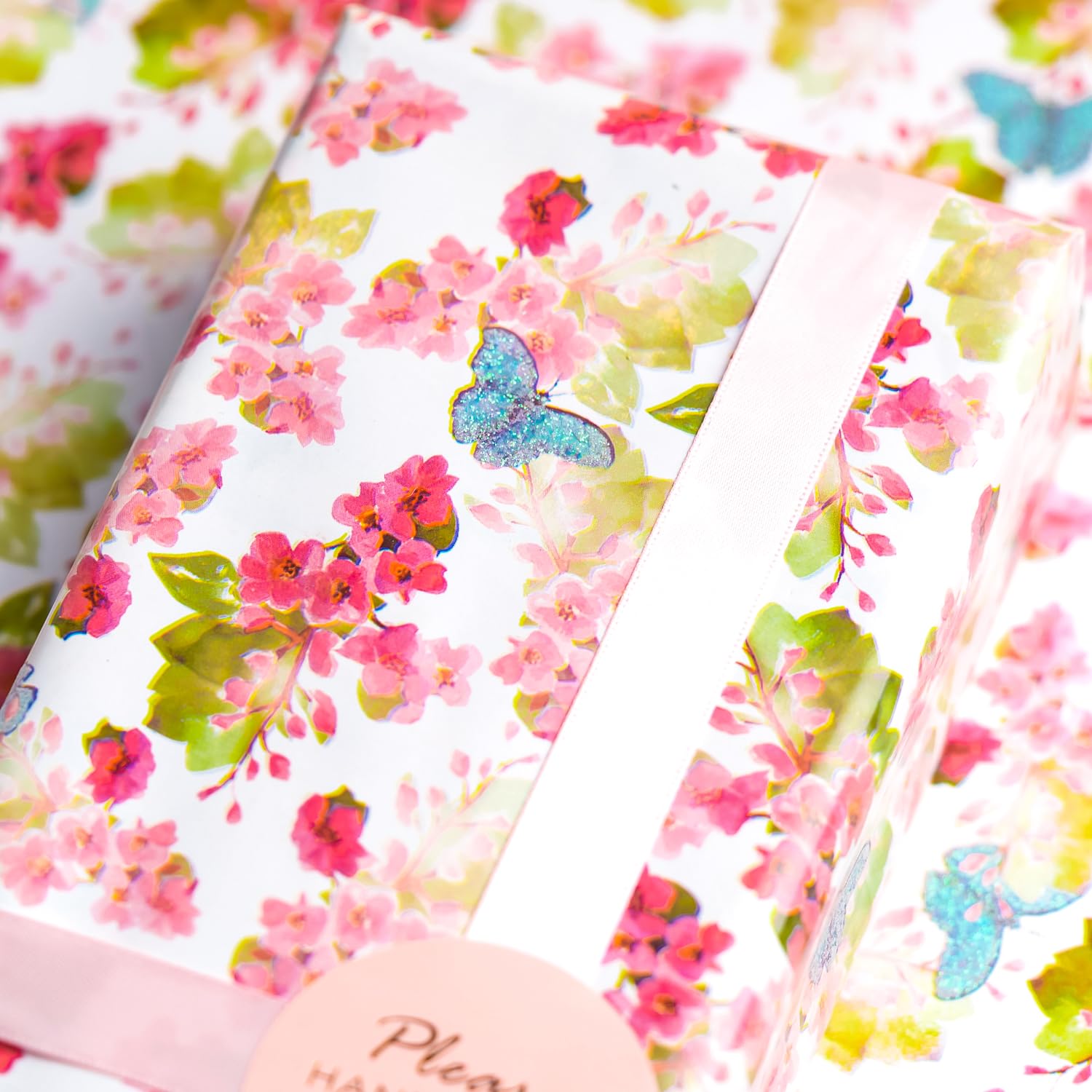 WRAPAHOLIC Papel De Regalo Floral – Mini Rollo – 17 Pulgadas X 16.5 Pies – Diseño De Flor De