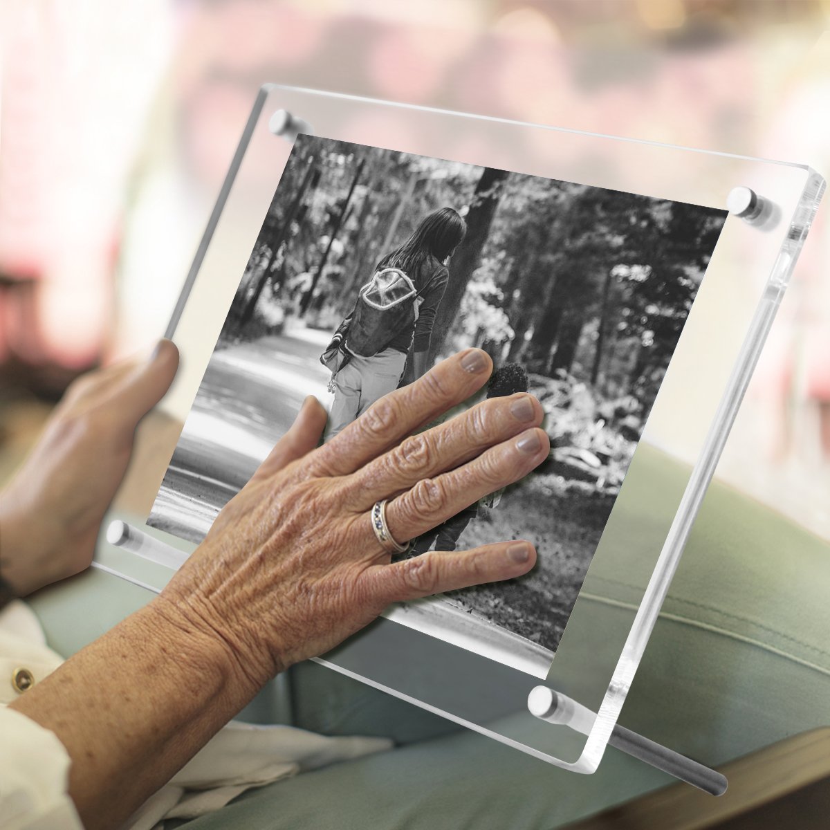 NIUBEE 8.5x11 8x10 Acrylic Picture Frame,Clear Plexiglass Frame Hanger