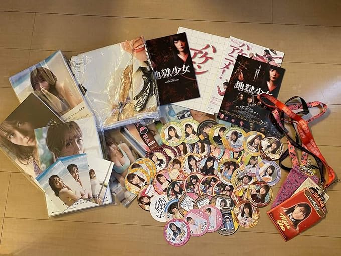 Amazon Akb48 Ske48 大場美奈 グッズ 写真集 ポストカード 個別bigタオル チケットホルダー サインコースター クリアファイル パンフレット 全68点 おもちゃ おもちゃ
