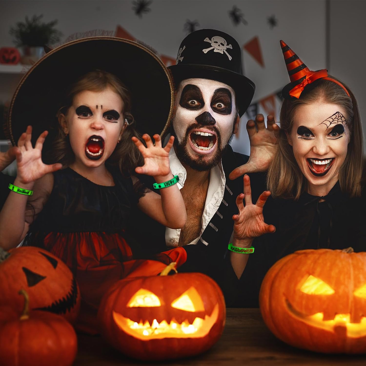 Capoda 100 Pcs Halloween Luminous Silicone Wristbands, Pumpkin Patterns Rubber Bracelets Glow in the Dark, for Kid over 6 Years Halloween Trick or Treat Party Favors Goodie Bag Stuffers Supplies - Image 5