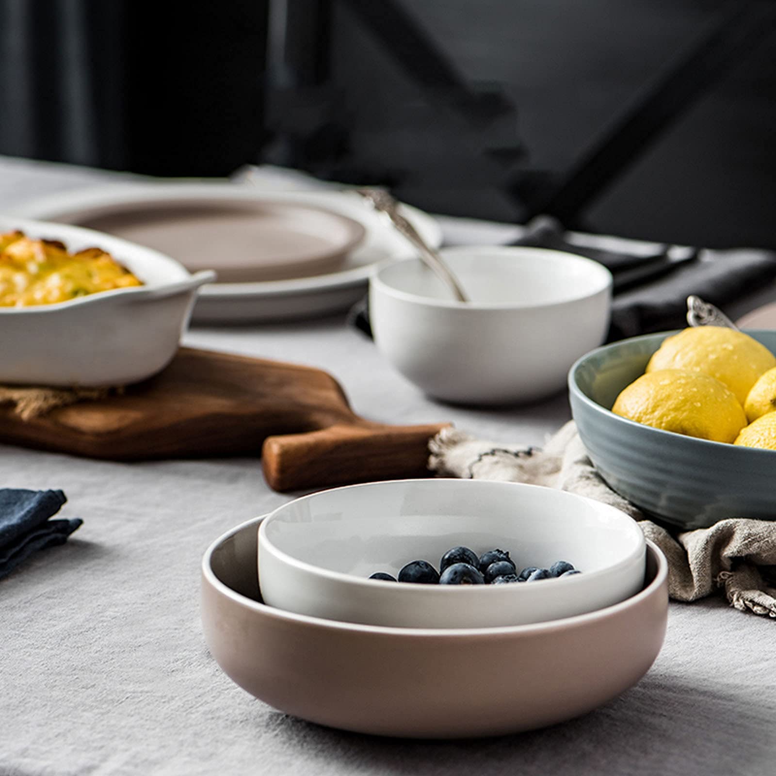 Zestaw obiadowy w stylu europejskim, serwis dla 10 osób, 46-częściowy kolorowy zestaw porcelanowych naczyń, nowoczesna kreatywność luksusowy zestaw obiadowy(