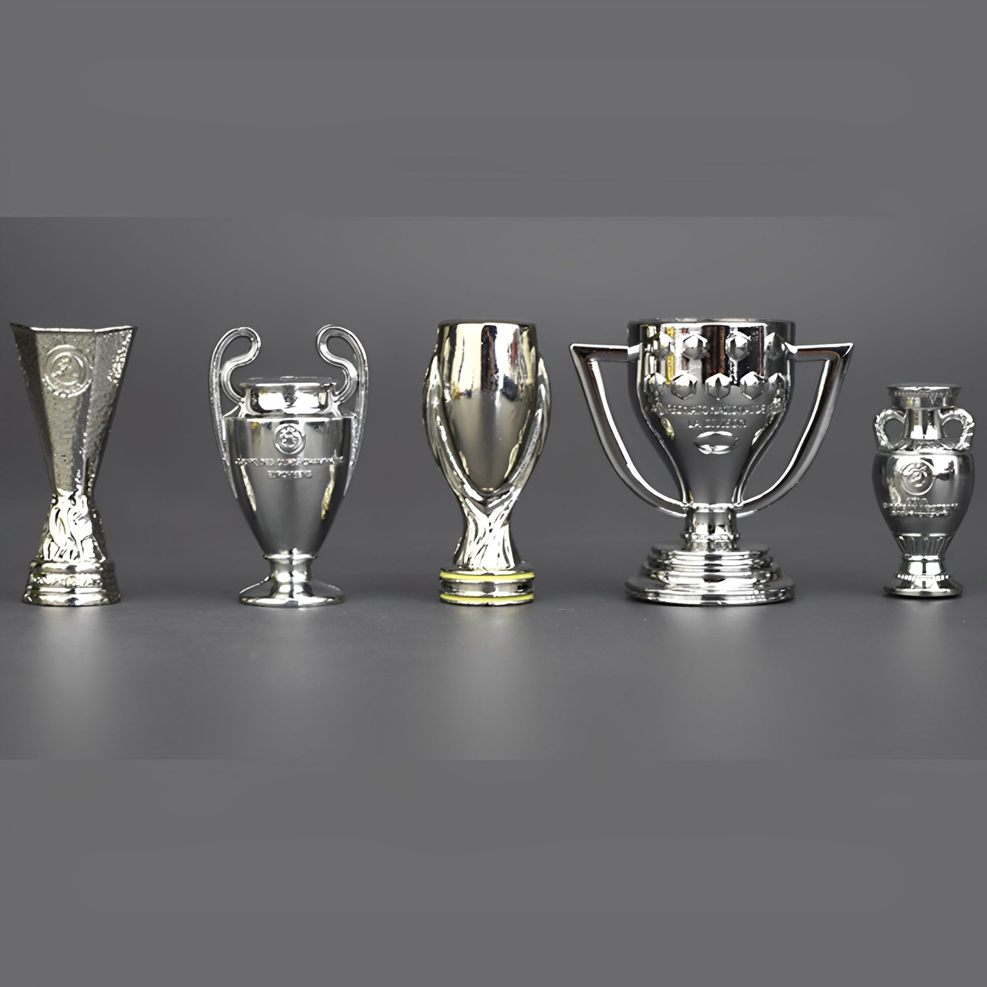 2024 European Cup Trofee Voetbalkampioenschap Trofeeën Hars Aangepaste Prijs Fans Verzamelobjecten Souvenir Kantoor Thuis Vitrine Ornamenten,34cm