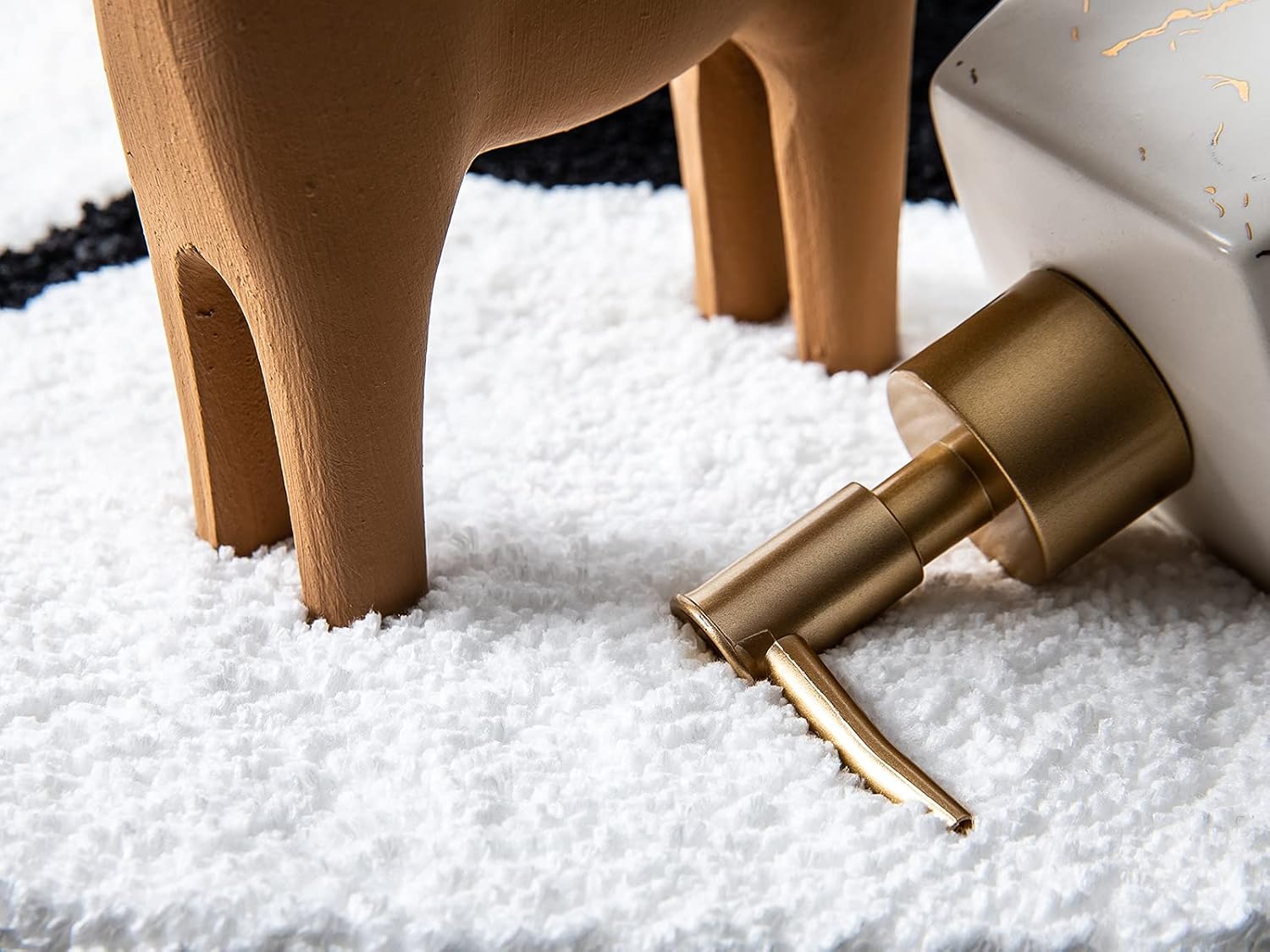 Fancytan Soccer Rug for Boys Bedroom, Washable Sports Round Rug for Kids Room, Soccer Room Decor, Black and White (‌4'0", Round)