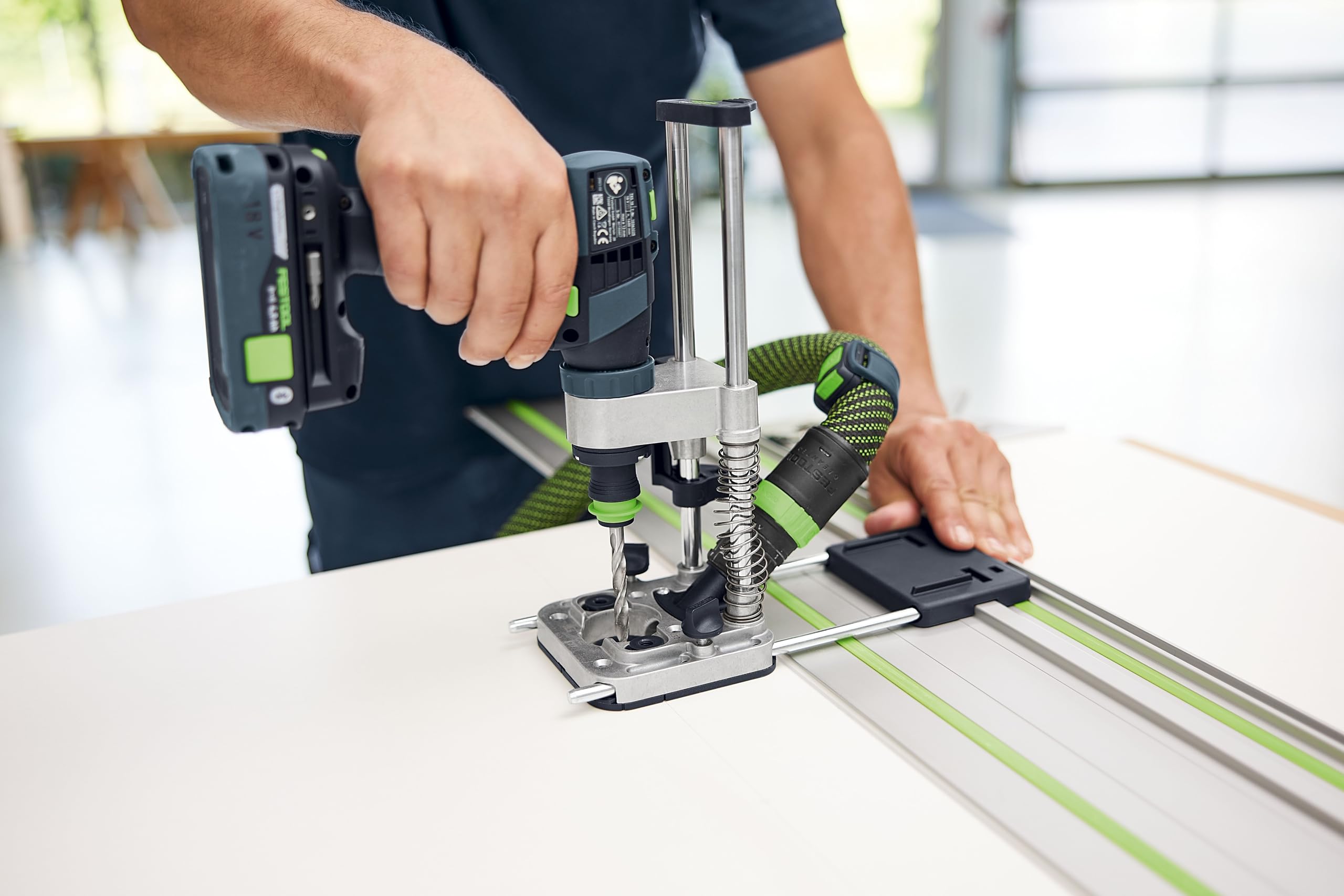 Festool Mobiler Bohrvorsatz MB 40-Set | Robustes Bohrgestell mit Tiefeneinstellung bis 50mm, CENTROTEC-Futter, Spanabsaugung & Systainer SYS3 M 187