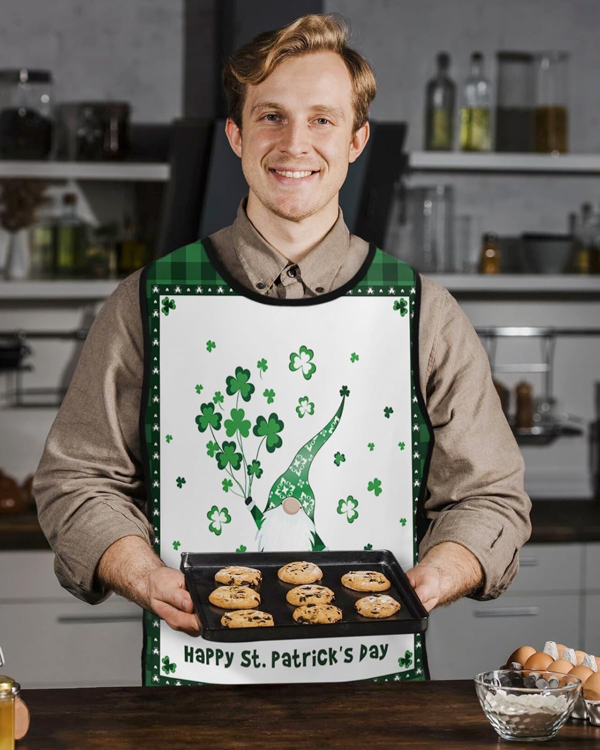 Unisex Cobbler Apron with 2 Pockets, Happy St. Patrick's Day Shamrock Gnome Green Plaid Chckered Waterproof Vest Kitchen Chef Apron, Smock Apron Vest Cobbler Aprons for Women Men, 2 Pack, 20” x 31.5”