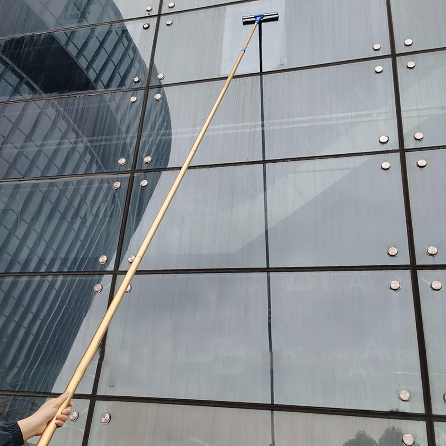 YXXSDP Window Cleaner Tool for High Windows Outside, Extendable Window Cleaning Pole for Car Windshield/Conservatory Roof, Telescoping Window Washing Equipment Highest Rated(1-5.7m/3.3-18.7ft)