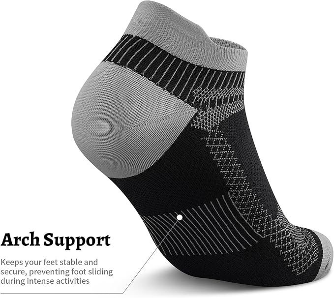 Close-up of PAPLUS low-cut compression sock arch support in black – provides secure fit, foot stability, and prevents sliding in running and sports