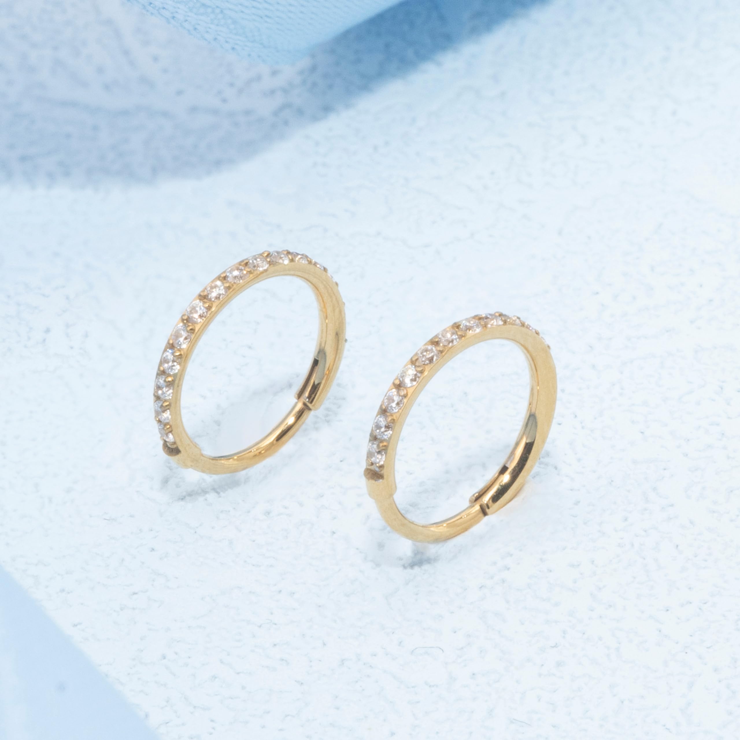 Limerencia Orecchini a Cerchio per Donna Uomo Bambina, 8-12 mm Orecchini in Titanio con Zircone Cubica, Medico Anallergici Orecchini per Orecchie Sensibili