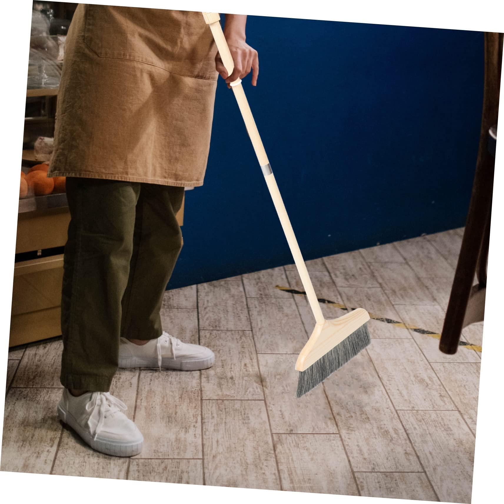 Escoba Suave de Madera Mango Largo para Limpieza de Suelos y Alfombras, Cepillo Antistático Adecuado para Barrer Interiores y Eliminar Polvo