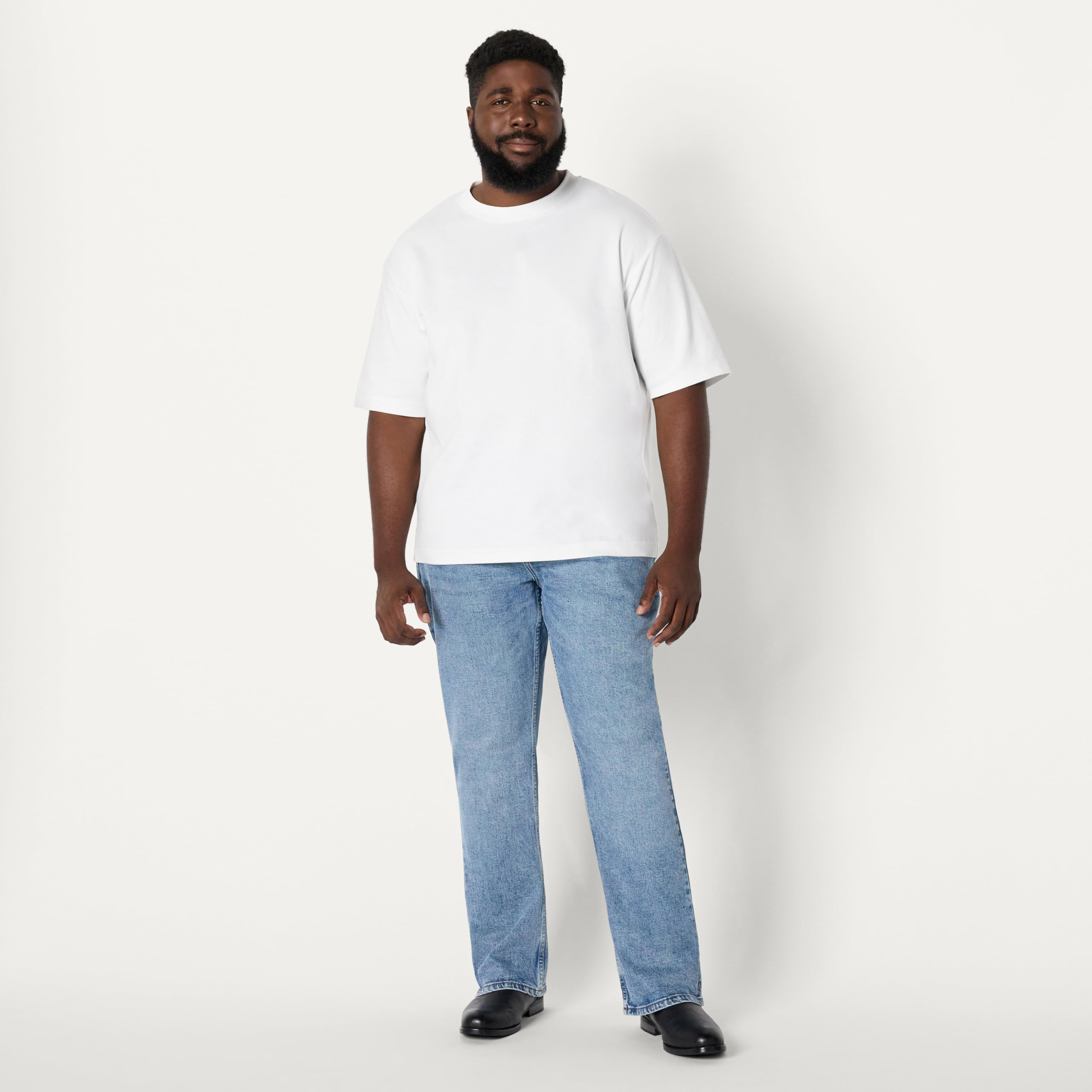 Amazon Essentials Homme Jean Bootcut Coupe Droite à Faible Élasticité