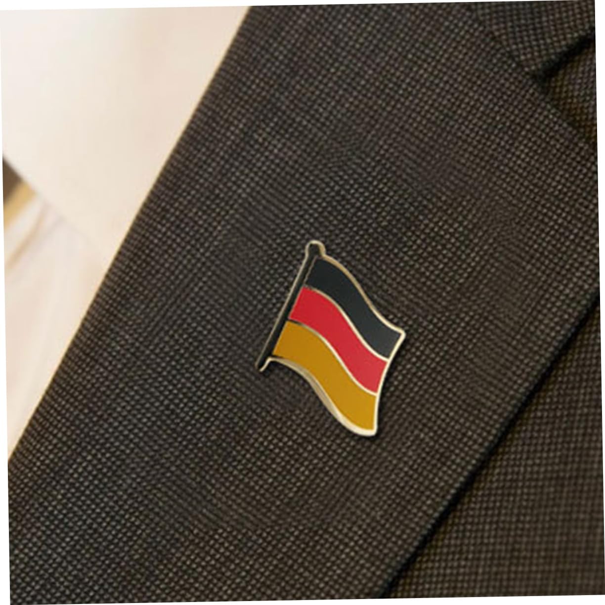 FOMIYES Deutschland Flagge Anstecknadel für Männer Metallbrosche mit Deutscher Fahne Dekorativer Pin für Anzüge Hüte Souvenir