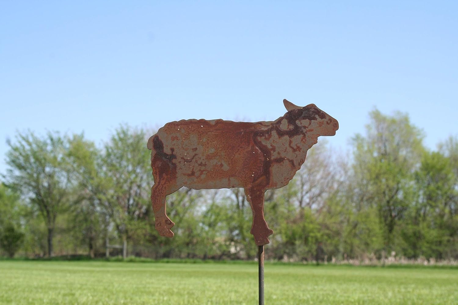 Pets and Farm Animals Metal Garden Landscape Stake (9" Wide Sheep on Stake, Naturally Rusted)