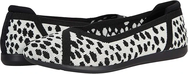 Clarks Women's Carly Wish Ballet Flat