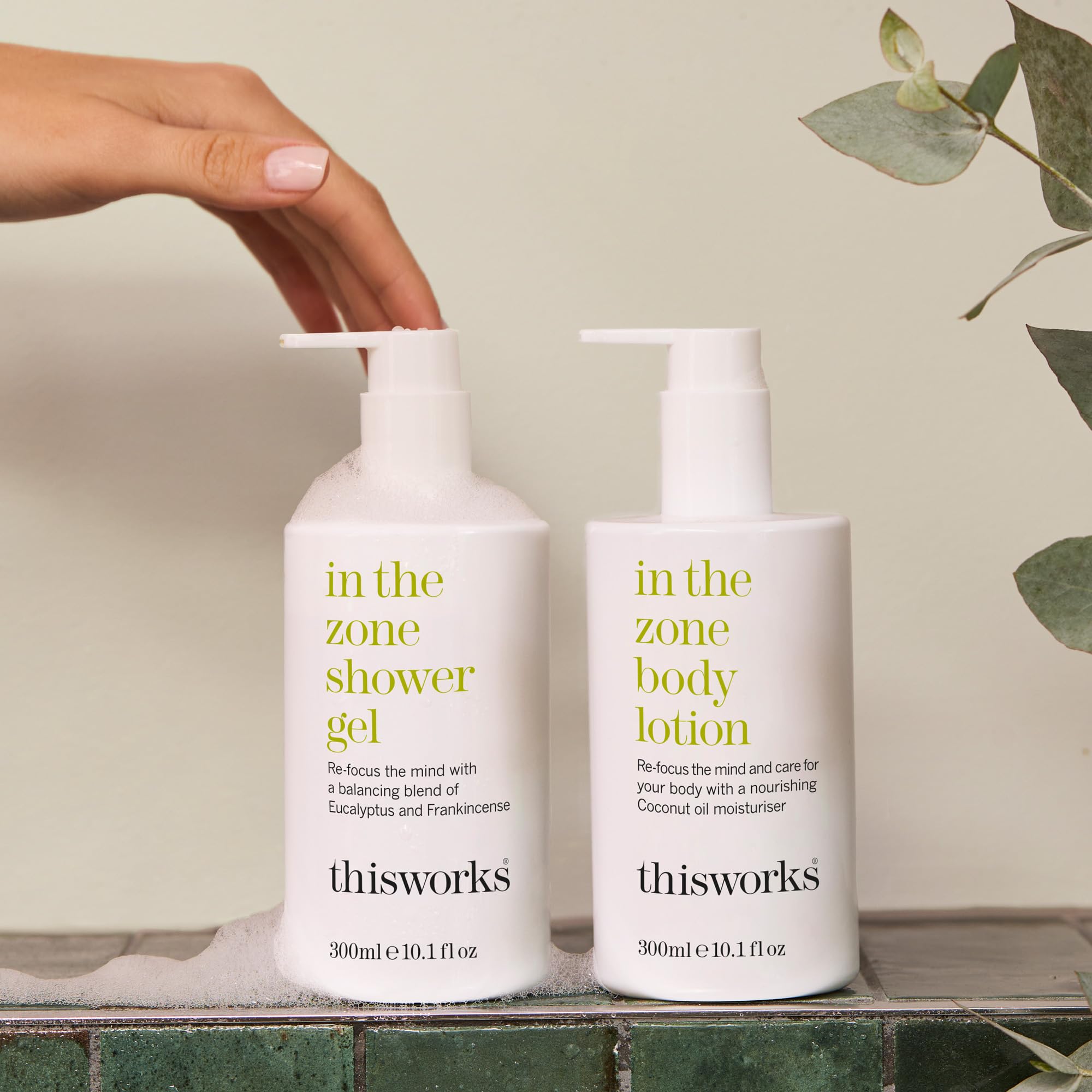 This Works In The Zone Hand & Bodycare Gift Set - Uplifting Shower Gel and Body Lotion (2 x 300 ml) with Eucalyptus, for Men and Women - Image 4