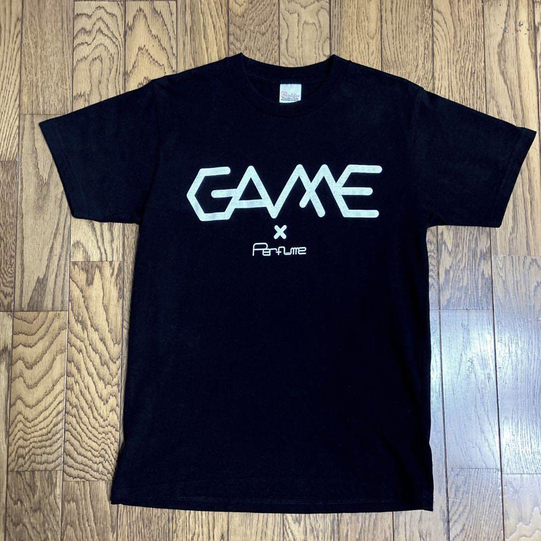 Amazon.co.jp: Perfume GAME用 ツアーTシャツ : おもちゃ