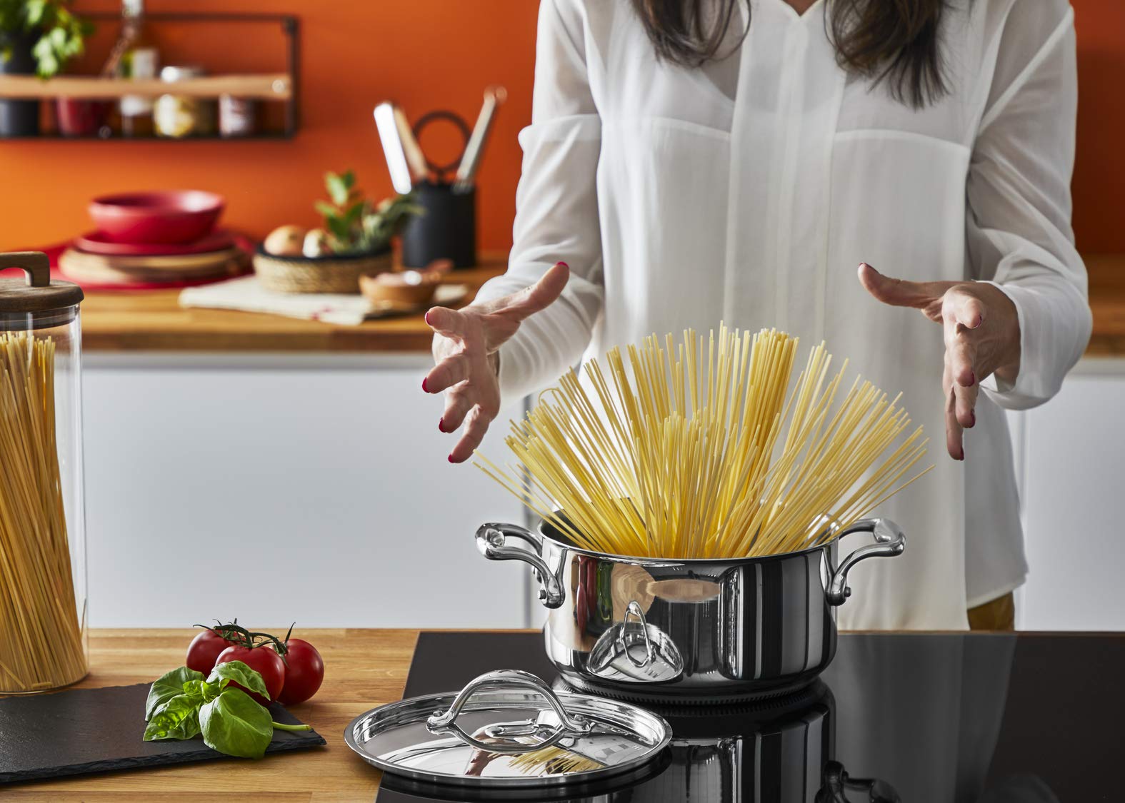 Lagostina Accademia Lagofusion Salsiera Manico Lungo con Coperchio, Acciaio Inox 18/10 Ø 16 cm, Pentola Induzione, Gas e Forno, Finitura Lucida Esterna e Satinata Interna, Fondo 5 Strati