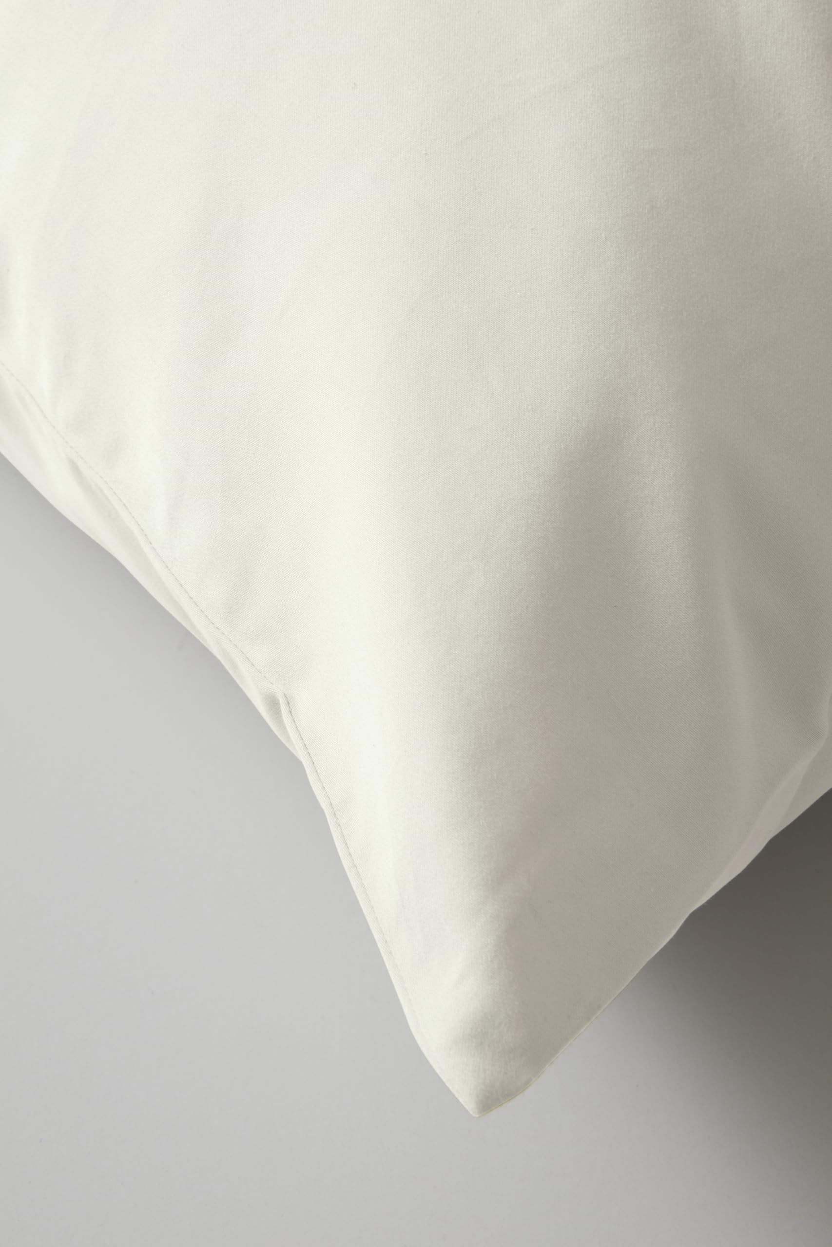 Jotex Zack Satin Pillowcase Exclusive Satin Made of Organic Cotton GOTS Certified Cushion Cover, Beige 80 x 80 cm - Image 4
