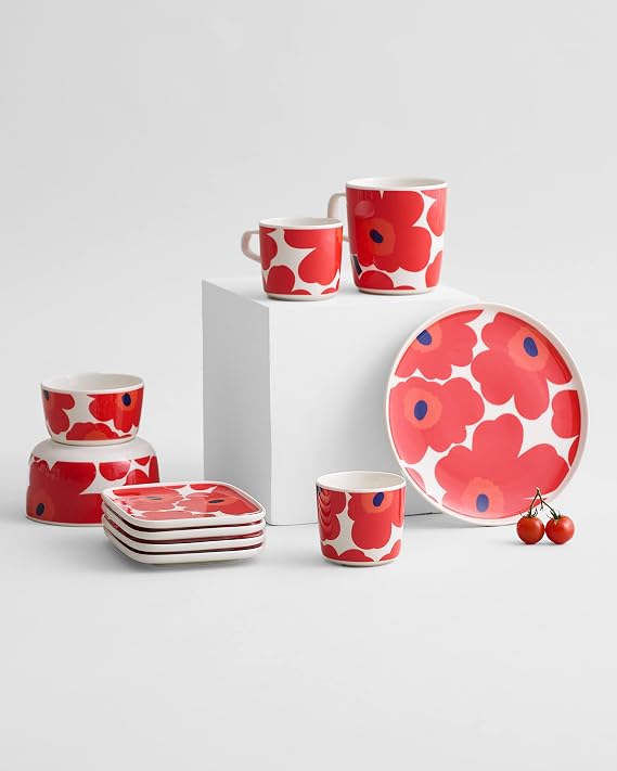 MARIMEKKO Unikko Oiva Stoneware Rectangular Plate Refine Your Kitchen Decor with Our Iconic Red & White Stoneware Serving Plates to Elevate Your Dining Experience (6 in x 5 in)