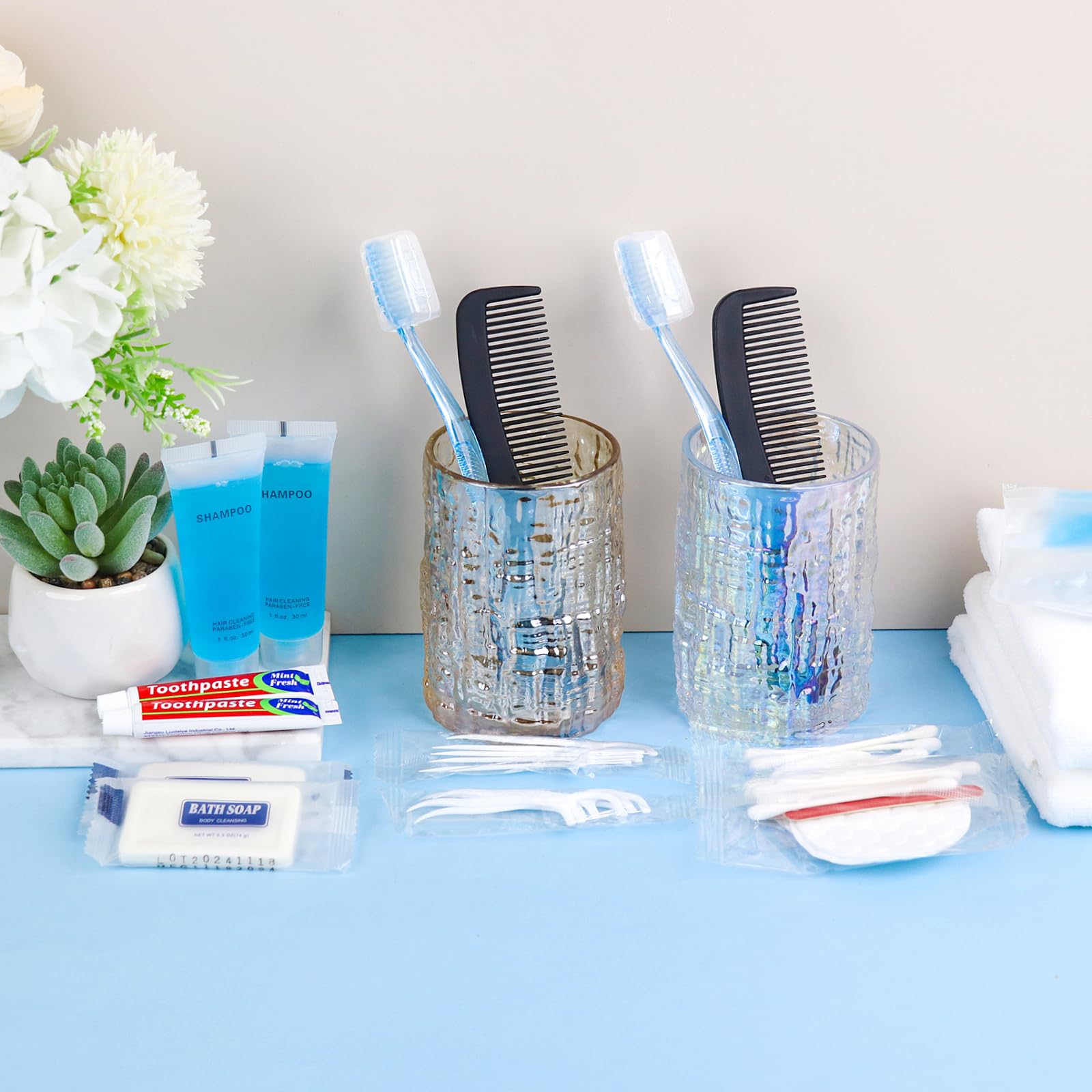Kit di articoli da toeletta di base, confezionati singolarmente, kit per l'igiene personale, confezione per la cura dei senzatetto, kit da viaggio per uomini e donne, borsa da toilette