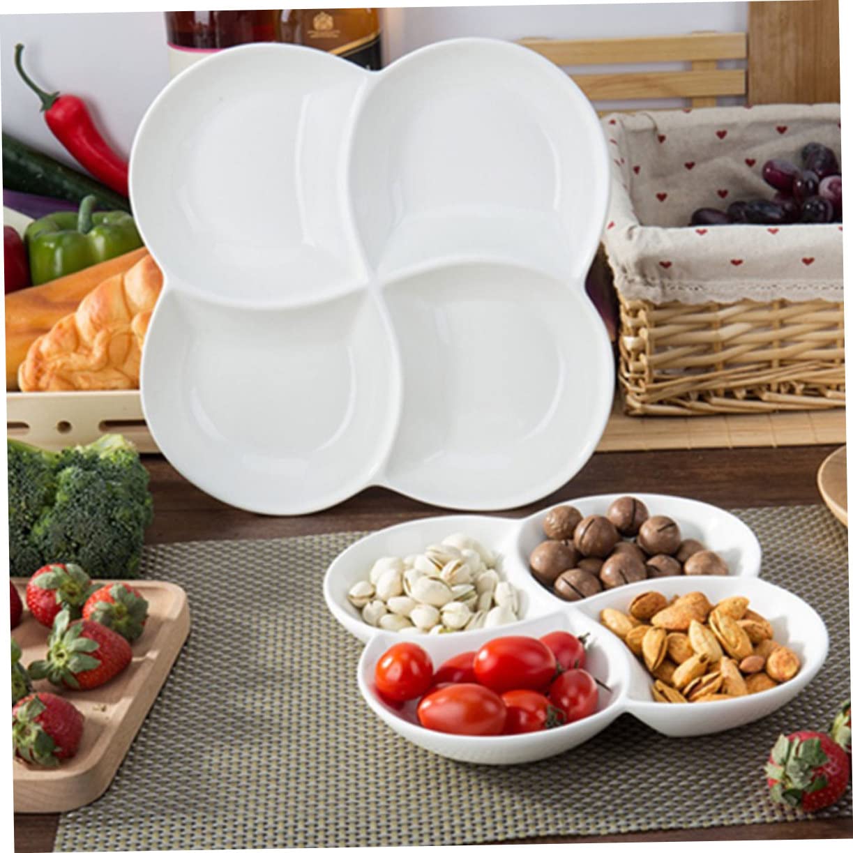 Assiette Compartimentée Surface Lisse Facile à Nettoyer en Céramique Blanche 4 Compartiments pour Snacks et Gâteaux ou Cantine