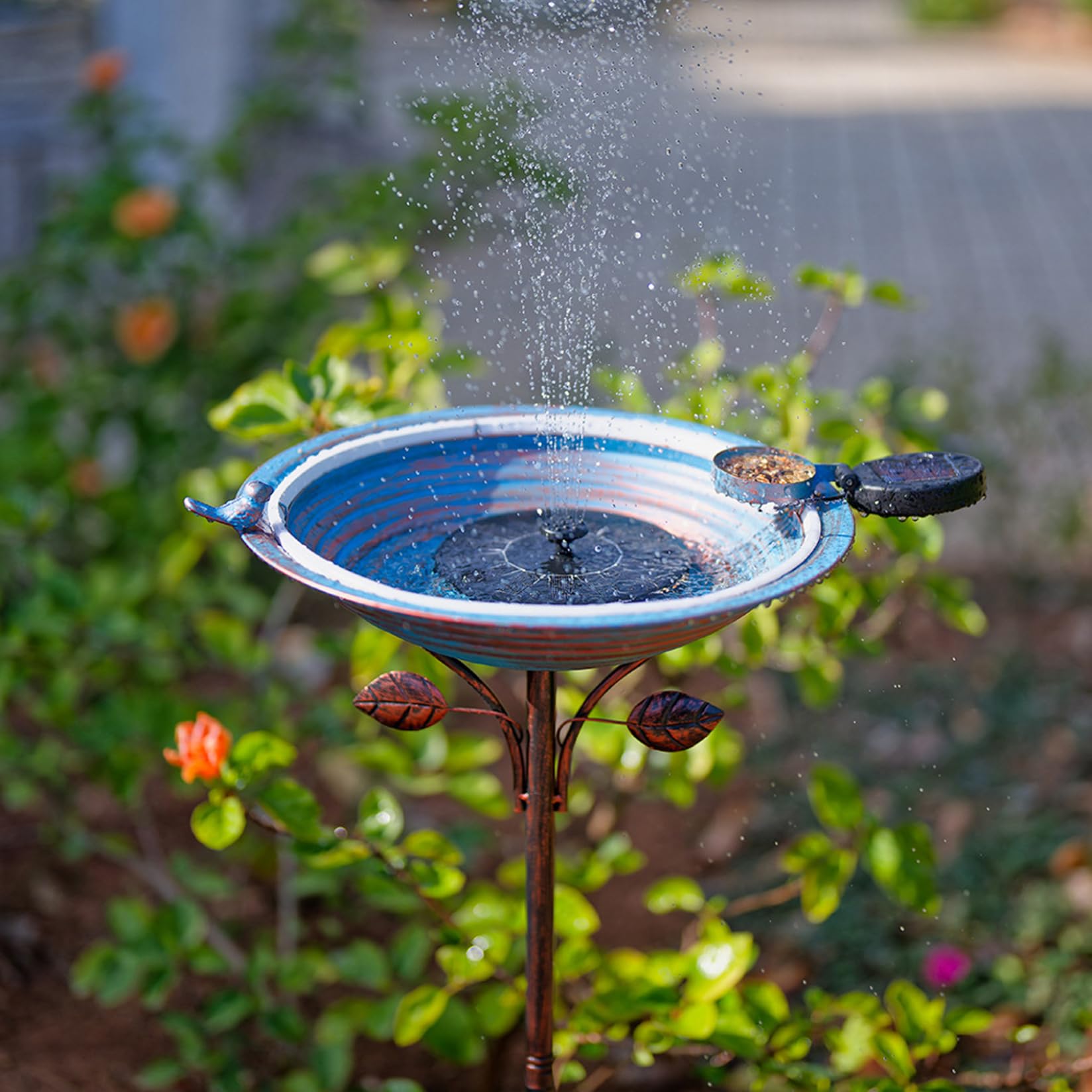 Abbeveratoio per uccelli ad energia solare, fontana per uccelli da 38,1 cm, con luci a LED, vasca per uccelli da giardino con fontana per esterni