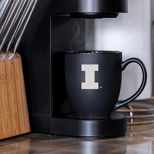 Miniatura 205 de Rico Industries NCAA Primary - Taza personalizada de 15 onzas, color negro mate, para bebidas calientes o frías Nebraska Cornhuskers
