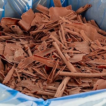 Favorich Milk Chocolate Shavings 2.5kg   36% Cocoa Dessert Decoration