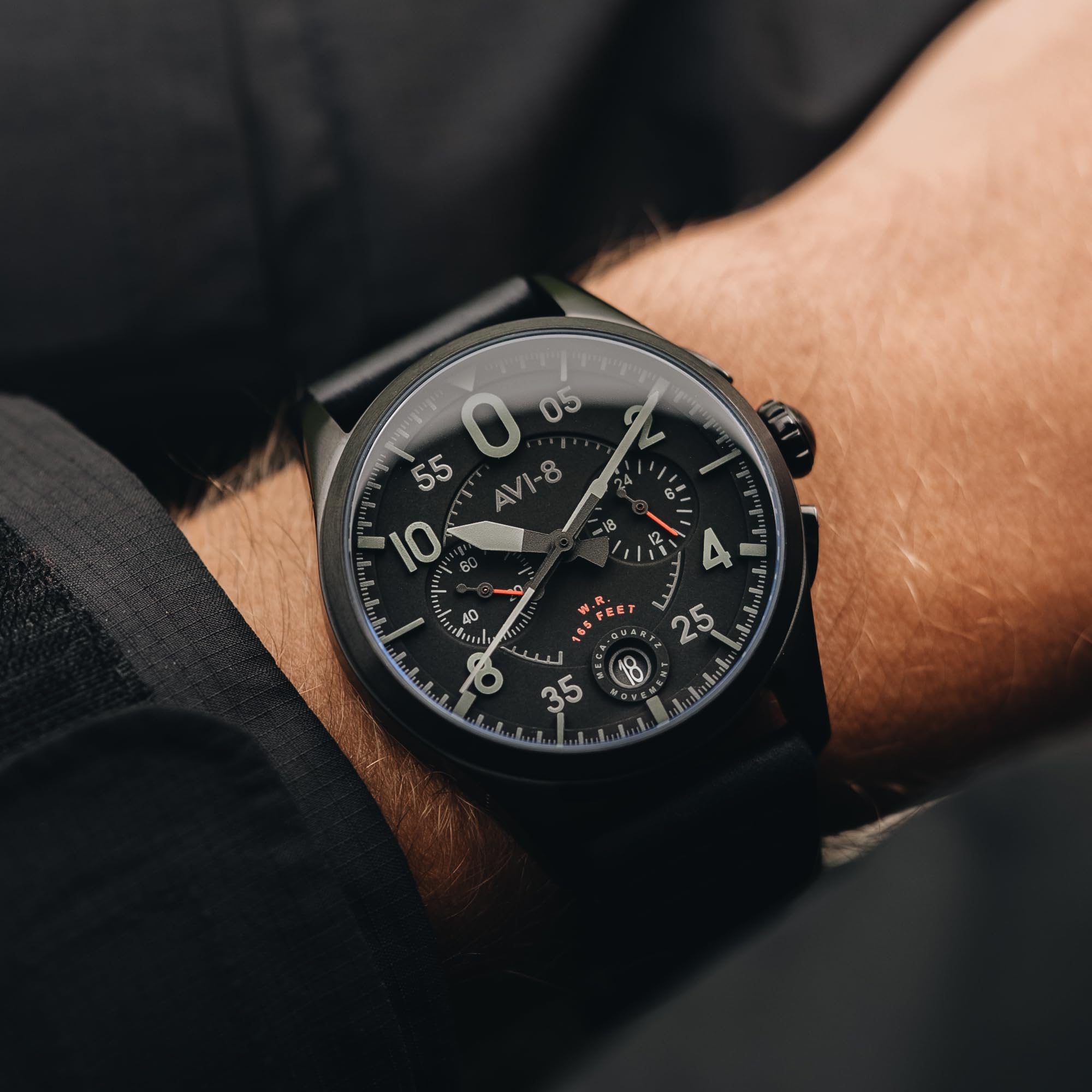 AVI-8 Spitfire Lock Herren 42 mm Chronograph Japanisches Quarz Pilotenuhr mit Lederband AV-4089