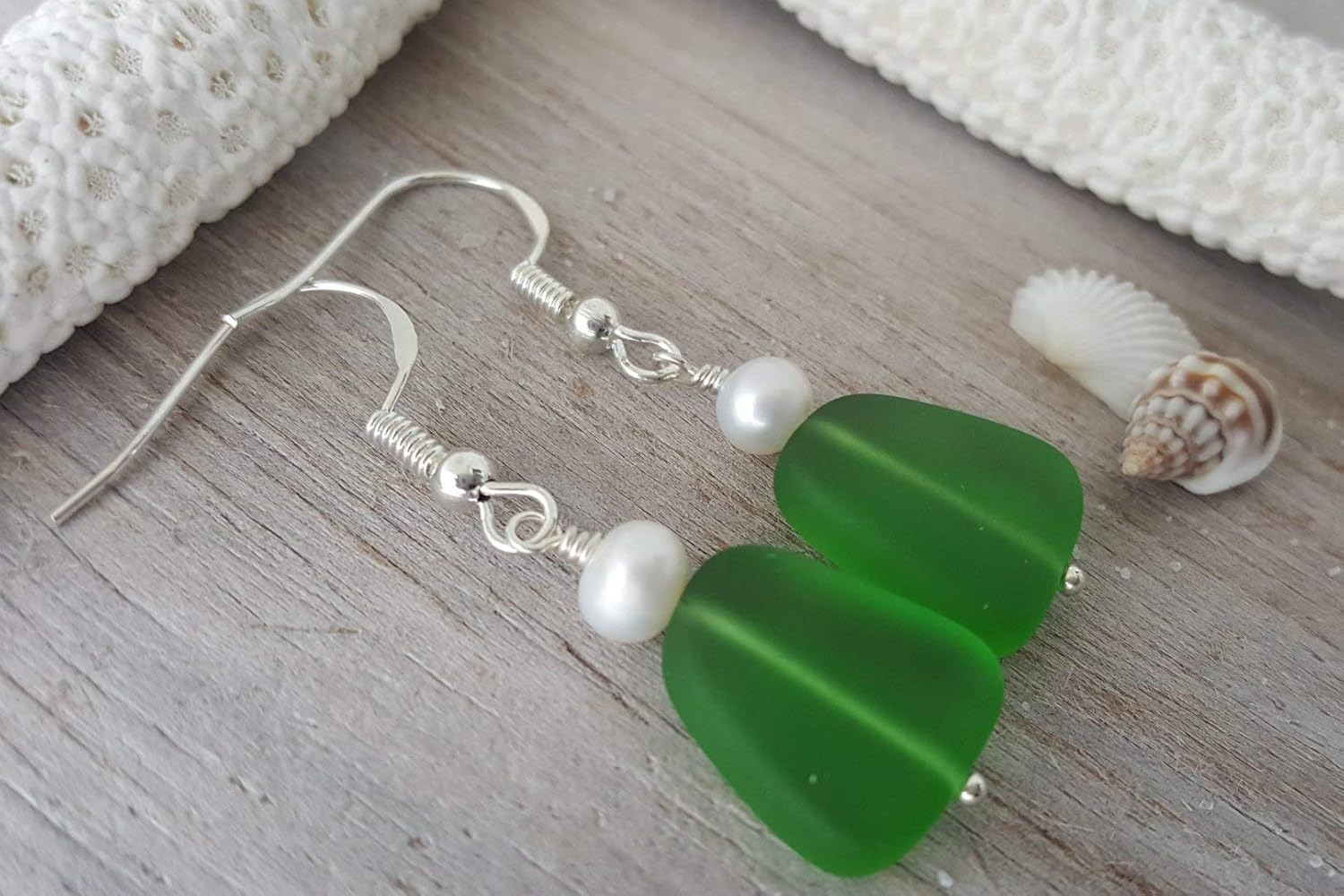 Yinahawaii Handmade Sea Glass Earrings, Hawaiian Jewelry for Women, Emerald Green Pearl Earrings, Unique Beach Sea Glass Jewelry For Women Birthday Gift (May Birthstone)