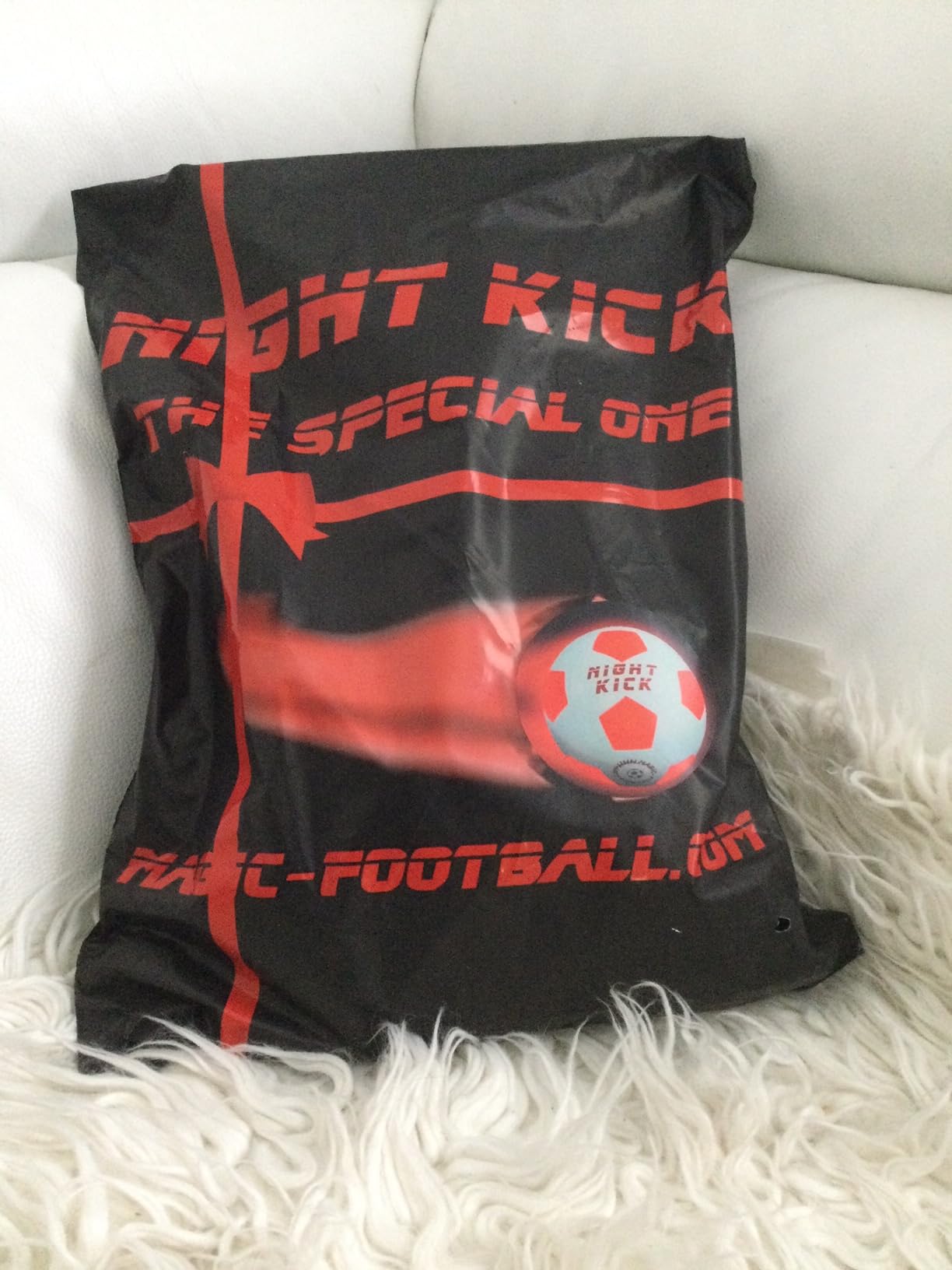 Ballon De Foot Lumineux Ballon De Football Lumineux Night Kick LED-Star Blanche, Pompe à Ballons INCL. - Illuminé De L'intérieur Par Deux LED Lorsque Qu'on Le Frappe - Taille 5 - Taille