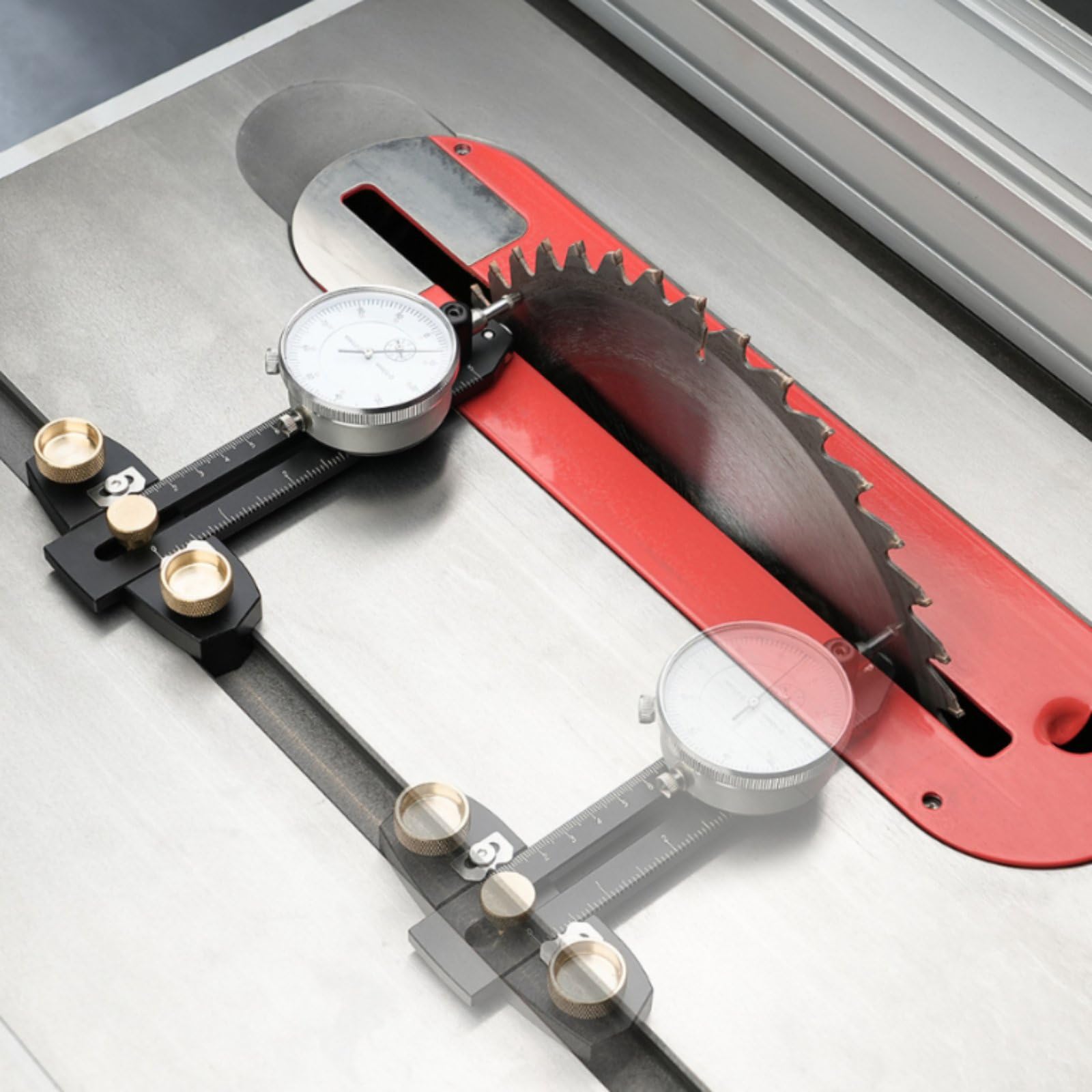 Qianly Alineador Hoja Serrucho Alta Precisión Calibrador Serrucho Mesa Uso Estable Calibrador Alineación para Aficionados Al Bricolaje, Taller, Calibrador De Sierra De Mesa Con Ranura En T