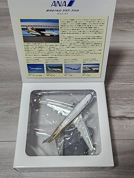 ANA AIRNIPPON ボーイング737-700 ゴールドジェット Amazon.co.jp: ANA AIRNIPPON ボーイング737-700 ゴールド
