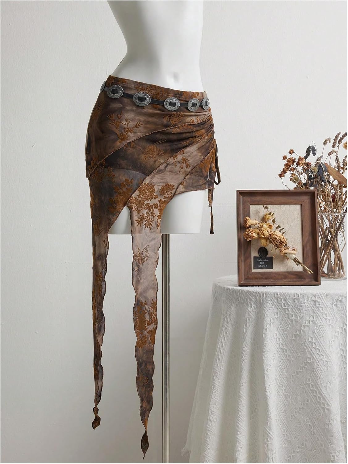 Verdusa Women's Western Skirt Boho Asymmetrical Skirt Cowgirls Mesh Vintage Floral Embroidery Drawstring Mini Shorts