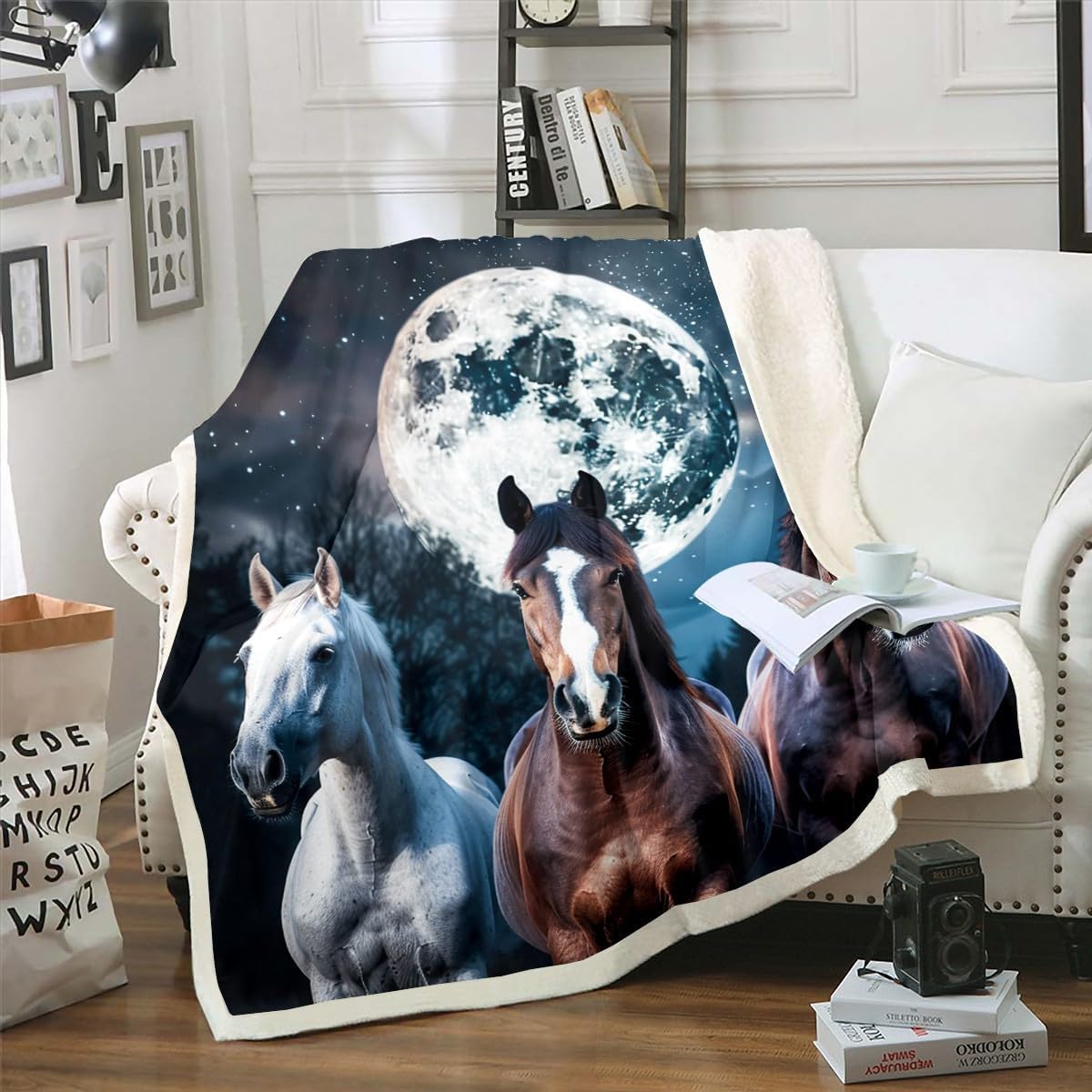 Galloping Horse Sherpa Blanket Horse Plush Blanket Stars Moon Trees Fleece Throw Blanket for Sofa Couch Bed 3D Wild Animal Wildlife Style Decor Fuzzy Blanket Ultra Soft Room Decor Twin 60x80 Inch