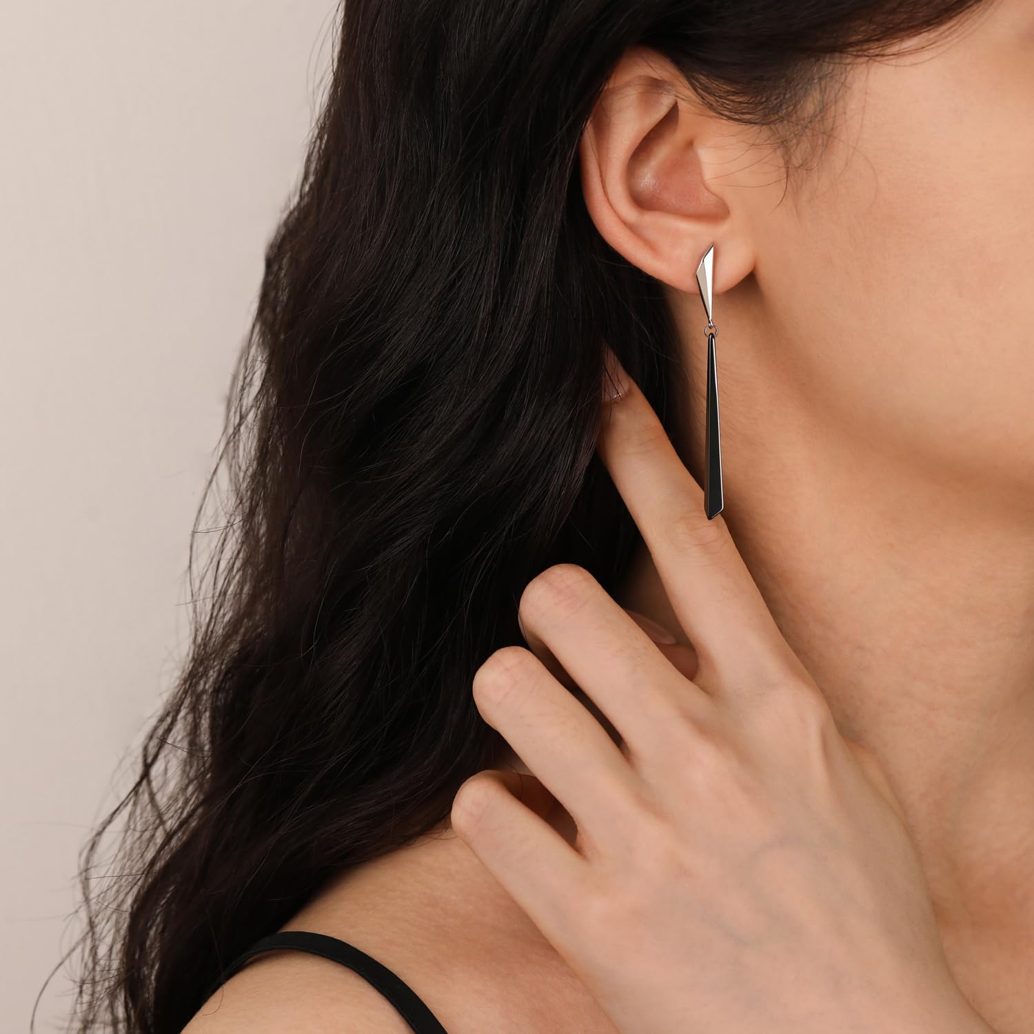 Meissa Pendientes Largos Negros para Mujer en Plata de Ley 925 y Cerámica con Circonitas Pendientes Colgantes Elegantes Hipoalergénicos Regalo de Moda para Cumpleaños Boda Fiesta