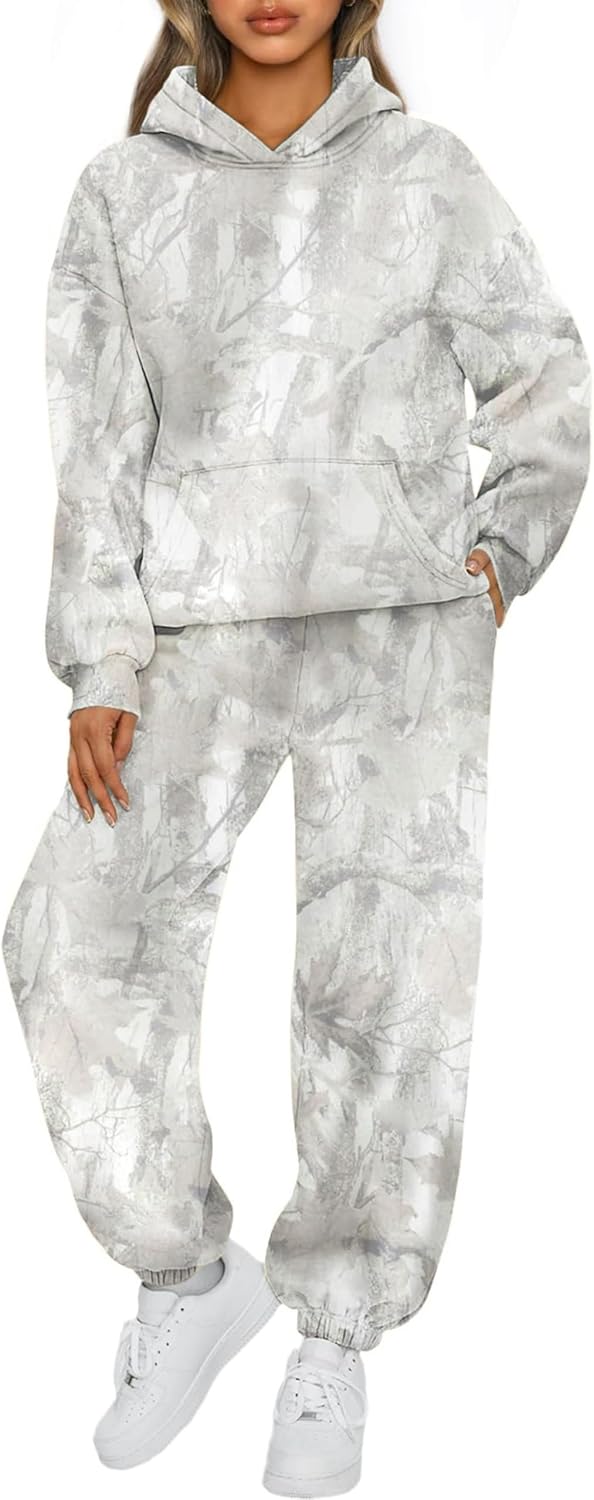 Camo Sweatsuits for Women 2 Piece Outfits Maple Leaf Print Hoodie Sweat Sets Pants Camouflage Tracksuits Lounge sets