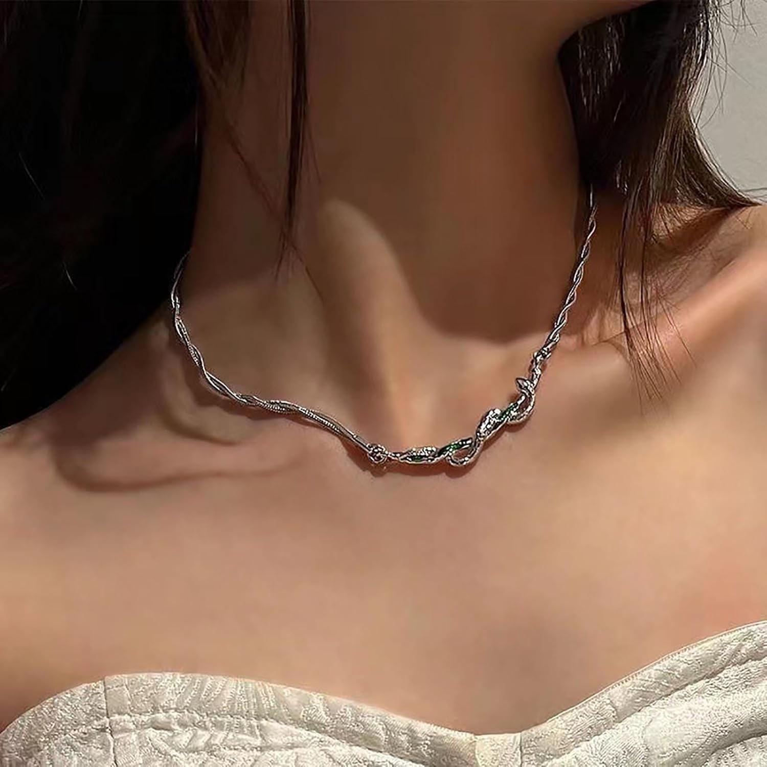 Andelaisi Boho Snake Choker Necklace Gold Snake Necklace Choker Vintage Snake Chain Necklace Gothic Snake Serpent Necklace Jewelry for Women - Image 5