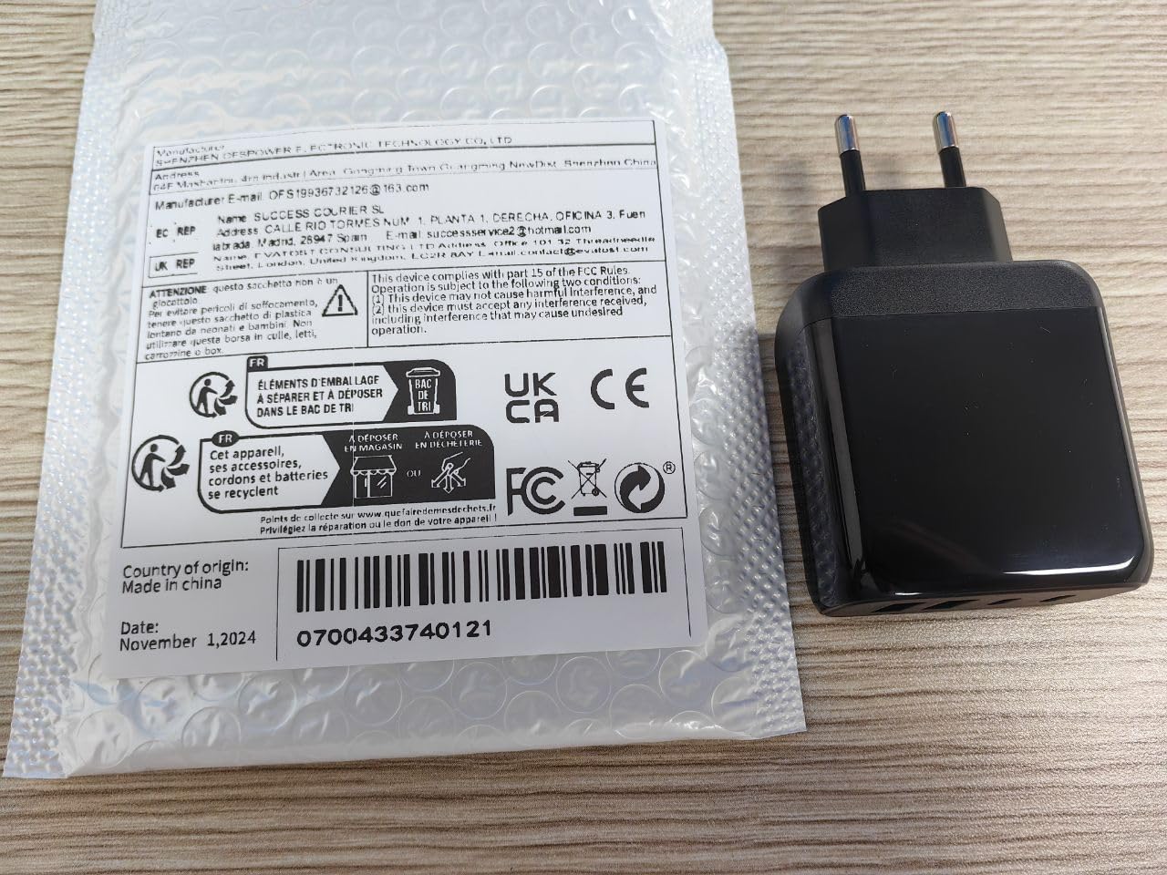 Caricatore Rapido USB C Plug, Adattatore di Caricabatterie USB C a 4 Porte Da 20 W per iPhone 16 15 14 13 12 11 Pro Max SE XS XR 8 Plus SE, iPad, Samsung Galaxy