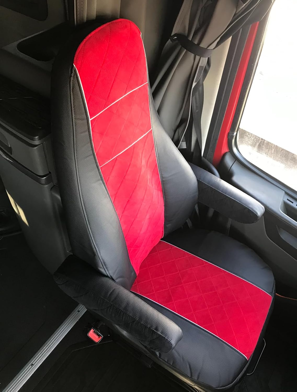 Seat Cover for Volvo VNL OEM Stock Seats 2019–2024 – Custom-Fit Semi Truck Seat Cover, Durable Interior Protection, Factory-Style Fit, Easy Installation
