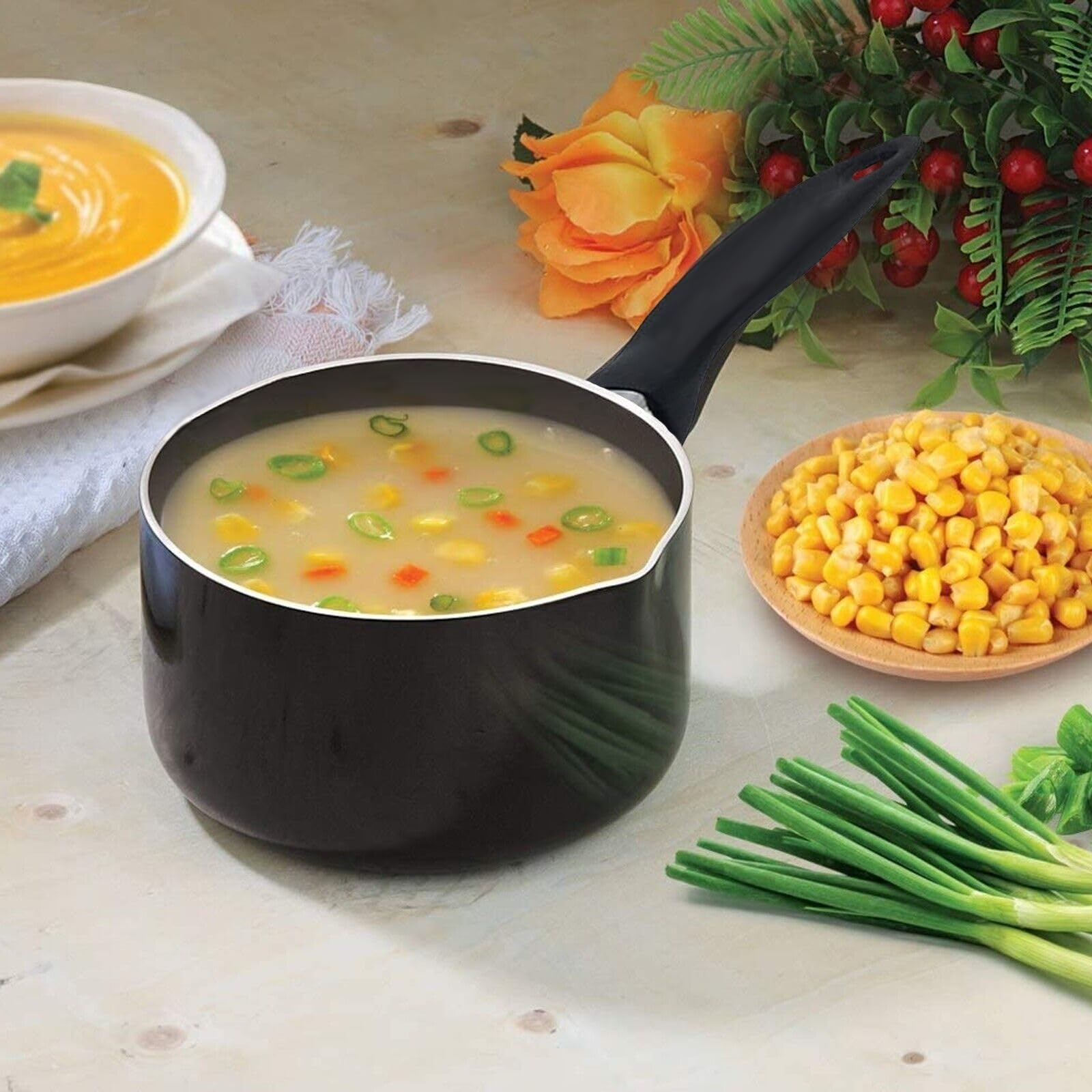 Cazo de Cocina - Pico Vertedor - Alumino - Revestimiento Antiadherente - Capacidad 1 Litro - 16 cm