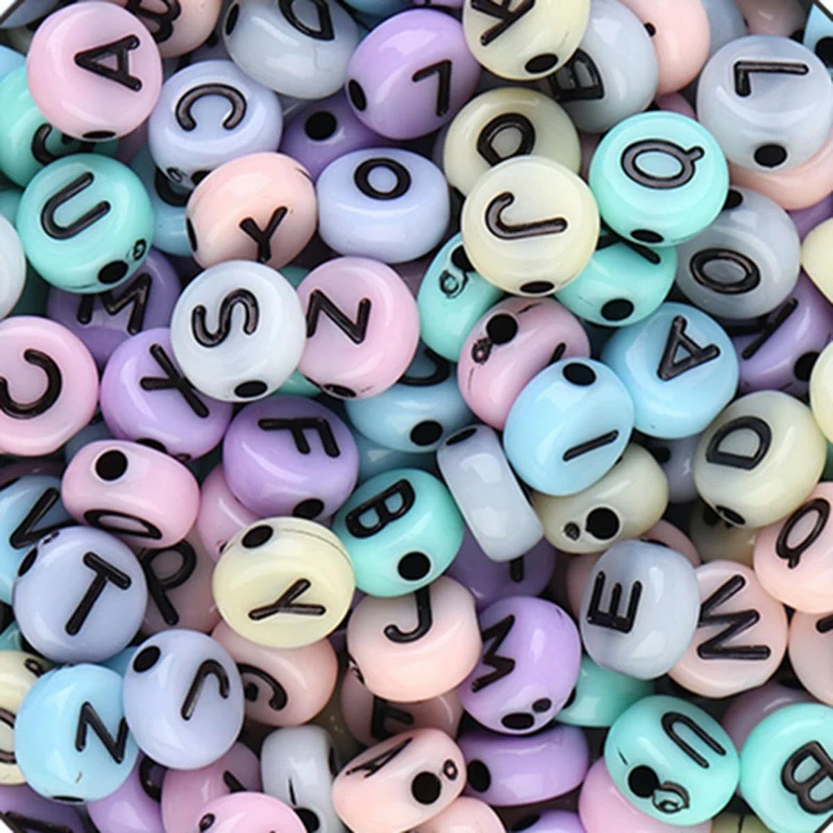 HUIOYG 100Pcs Acrylic Flat Letter Beads Alphabet Spacer Loose Bead for DIY Jewelry
