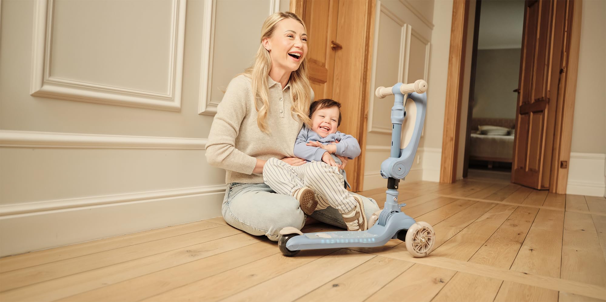 MoMi Debe Trottinette pour Enfants à partir de 1 an jusqu'à 50 kg - Trottinette 2 en 1 avec siège Pliable - Trottinette pour Enfant avec 2 hauteurs réglables - Trottinette Pliable pour intérieur et