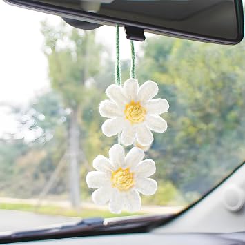 Cute Daisy Car Pendant Charm, Handmade Crochet Flowers Car Rearview Mirror Hanging Ornament, Auto Interior Home Handbag Decoration Accessories Festival Birthday Gift for Women Girls