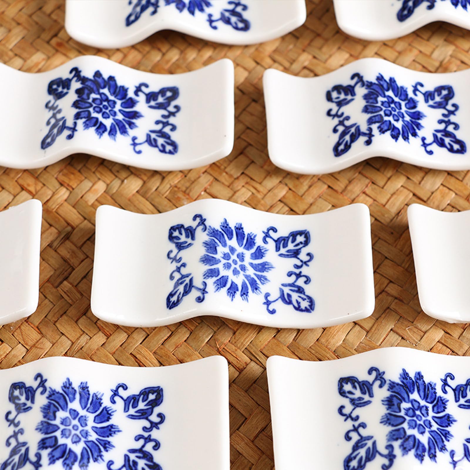MRKU Poggia Bacchette, Porta Bacchette da Ristorante in Ceramica, Supporto per Cucchiaio da tavola, concavo, in Porcellana, Dipinto a Mano, Multifunzionale