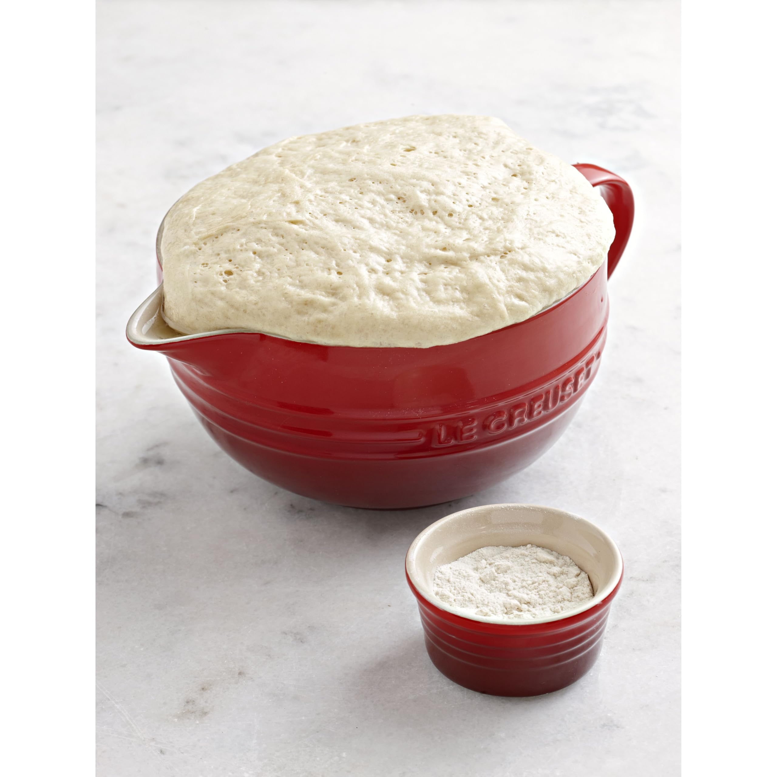 Le Creuset Jarra mezcladora de cerámica, 2 L, color cereza