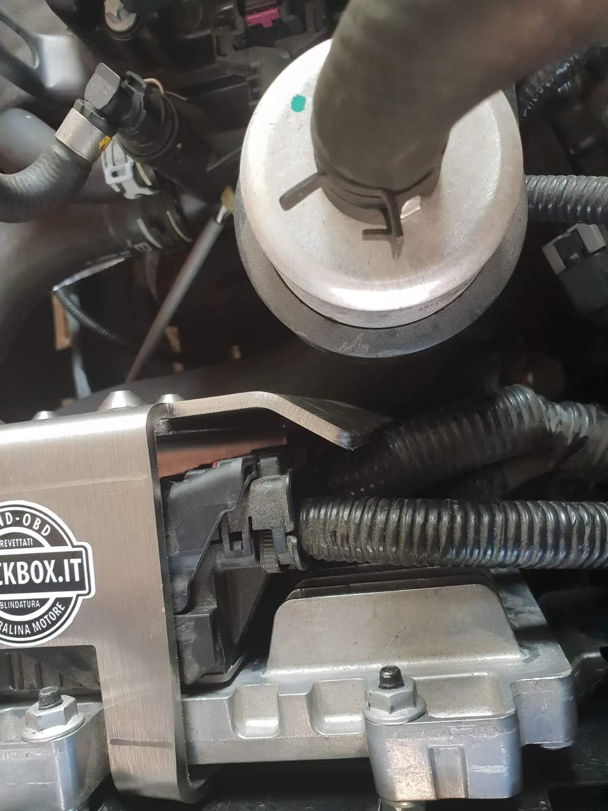 BLOCK BOX BLINDATURA CENTRALINA sulla testata protezione AUTO ANTIFURTO AUTO mod. B01 per FIAT 1.2-1.4 8 V
