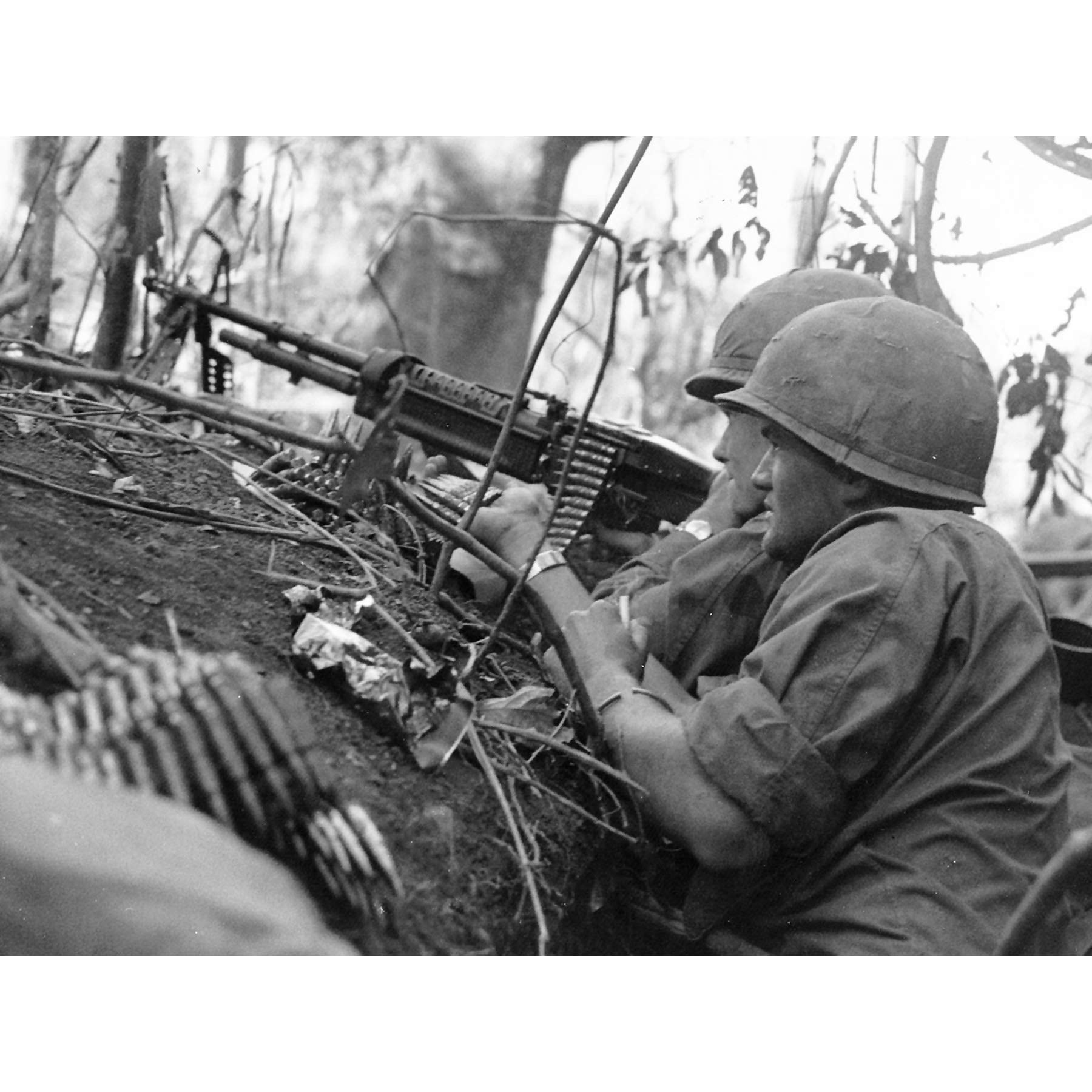 War Vietnam USA Soldiers M60 Machine Gun 1966 Photo Premium Wall Art Canvas Print 18X24 Inch
