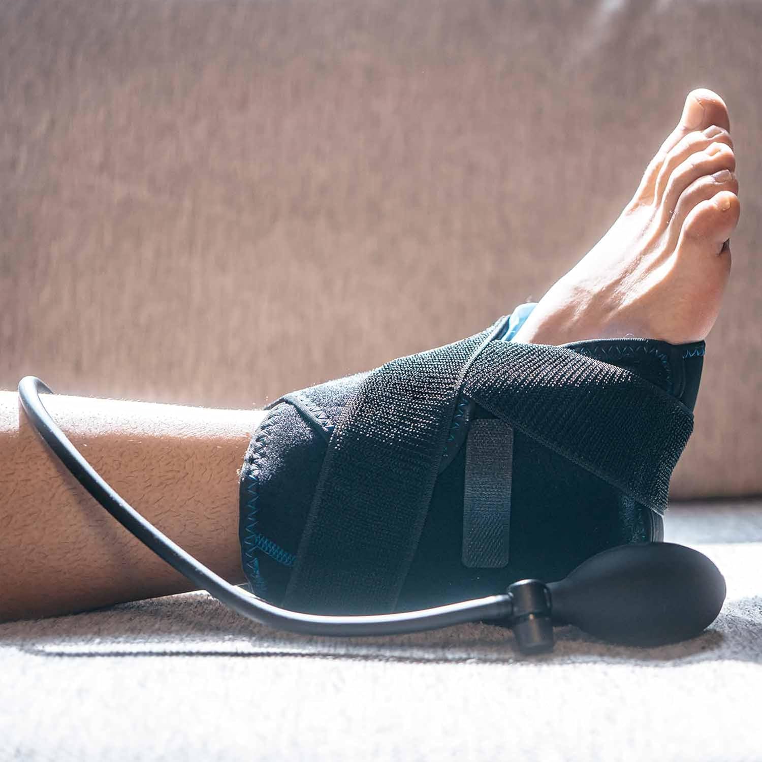 Koprez Foot Ice Pack Wrap with Compression Pump – Reusable Cryotherapy Wrap for Ankle, Heel, Achilles Tendon Pain Relief, Swelling & Injury Recovery, Universal Fit for Athletes